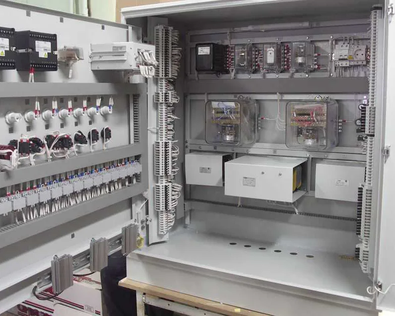 Шкафы релейной защиты и автоматики РЗА назначение и особенности